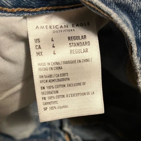 Ripped American eagle mom jeans - Picture 4 of 4